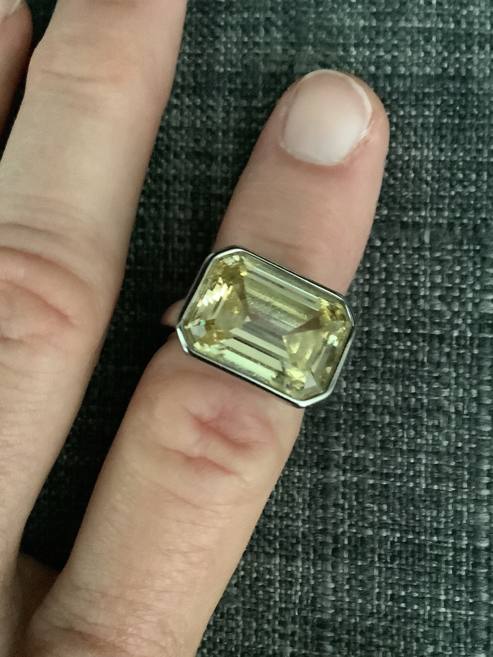 Park Lane ‘Elegance’ Silver Ring with Light Yellow Emerald-Cut Stone